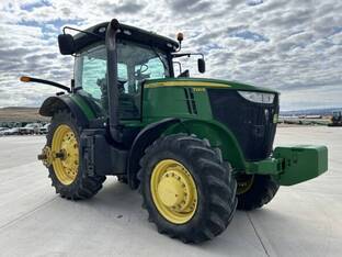 2012 John Deere 7230R