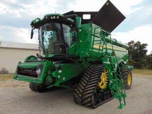2023 John Deere X9 1000