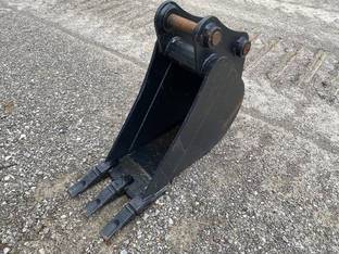 2022 NEWMAN TRACTOR 12