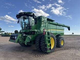 2023 John Deere S770