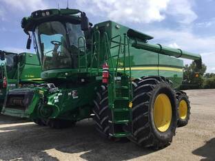 2023 John Deere S780