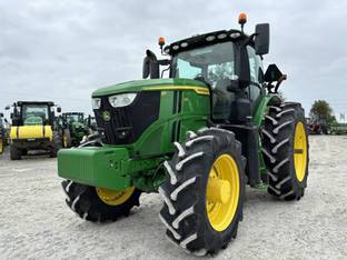 2023 John Deere 6R 230