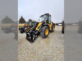 2023 JCB 427