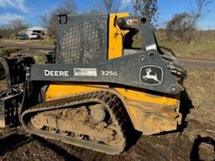 2022 John Deere 325G