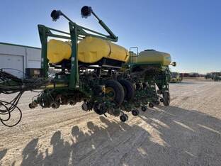 2007 John Deere 1770NT CCS