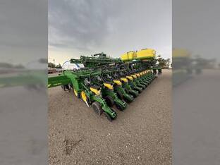 2022 John Deere DB60