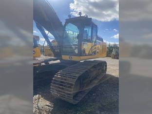 2022 John Deere 300G LC