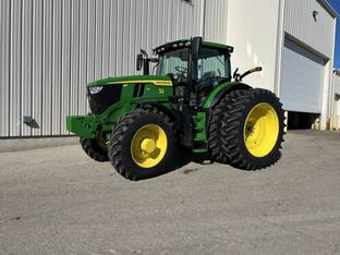 2024 John Deere 6R 215