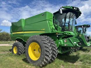 2024 John Deere S780
