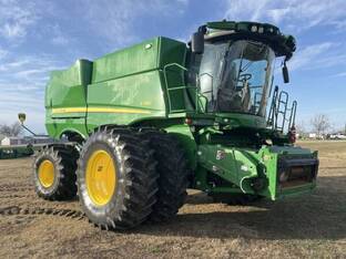 2024 John Deere S780