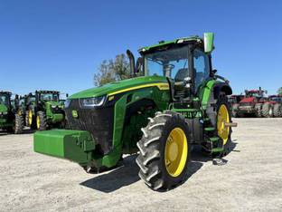 2023 John Deere 8R 230