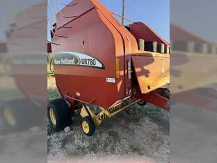 2002 New Holland BR780