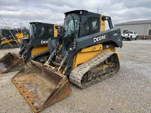 2017 John Deere 331G