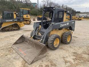 2015 John Deere 326E