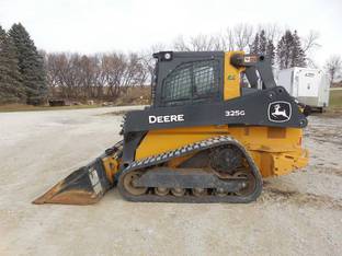 2022 John Deere 325G