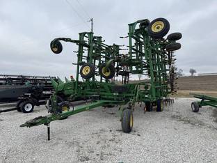 2009 John Deere 2210