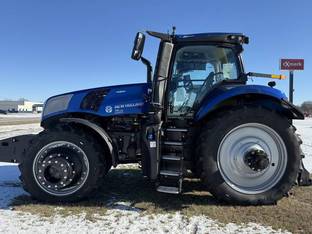 2024 New Holland T8.435