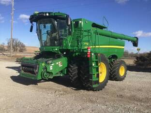 2024 John Deere S780