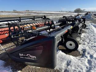 2015 MacDon Industries FD75