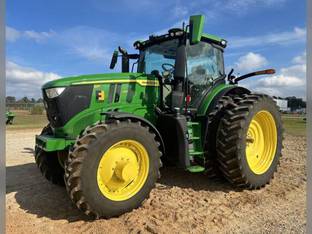 2022 John Deere 6R 250