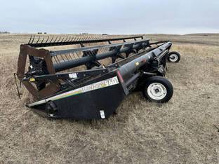 1994 MacDon Industries 960