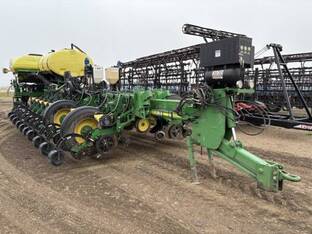 2011 John Deere 1770