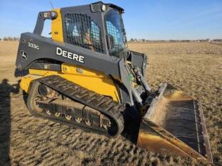 2017 John Deere 333G