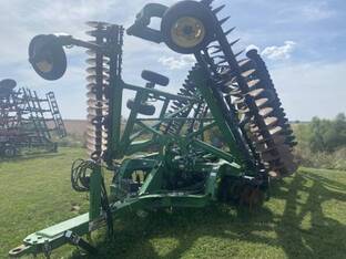 2013 John Deere 2623VT