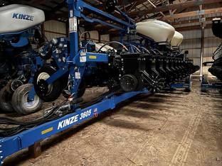 2024 Kinze 3605