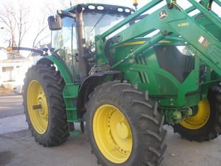 2015 John Deere 6170R