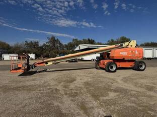 2016 JLG 800S