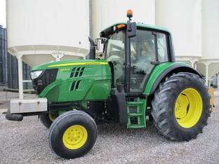 2013 John Deere 6105M