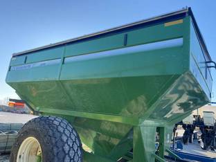 2013 Unverferth 8250