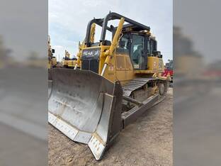 2022 Komatsu D65EX-18