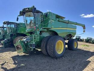 2022 John Deere S780