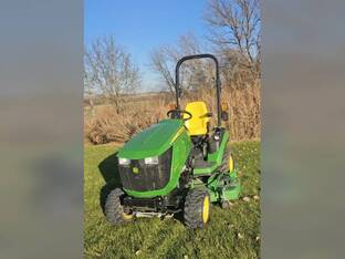 2017 John Deere 1025R
