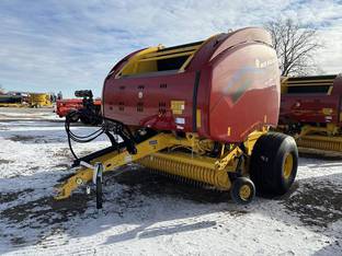 2025 New Holland ROLL-BELT 560