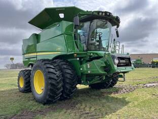 2024 John Deere S780