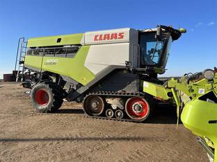 2022 Claas LEXION 8700TT