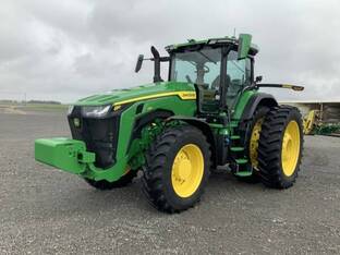 2023 John Deere 8R 230