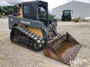2012 John Deere 323D