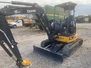 2022 John Deere 35G