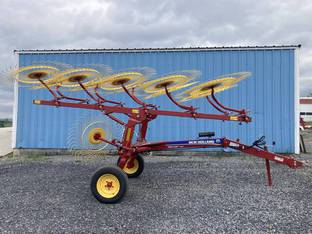 2024 New Holland PC1022