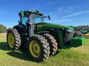 2023 John Deere 8R 370