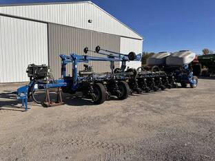 2024 Kinze 5900