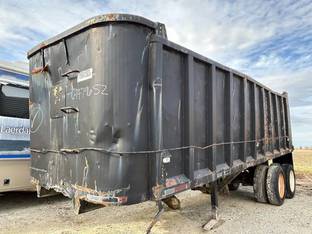 1979 Foster 24 FT DUMP