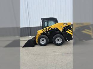 2025 Gehl V210