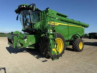 2024 John Deere X9 1100