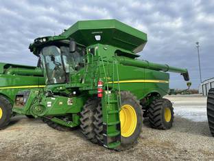 2024 John Deere S780