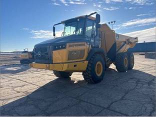 2023 John Deere 310 P